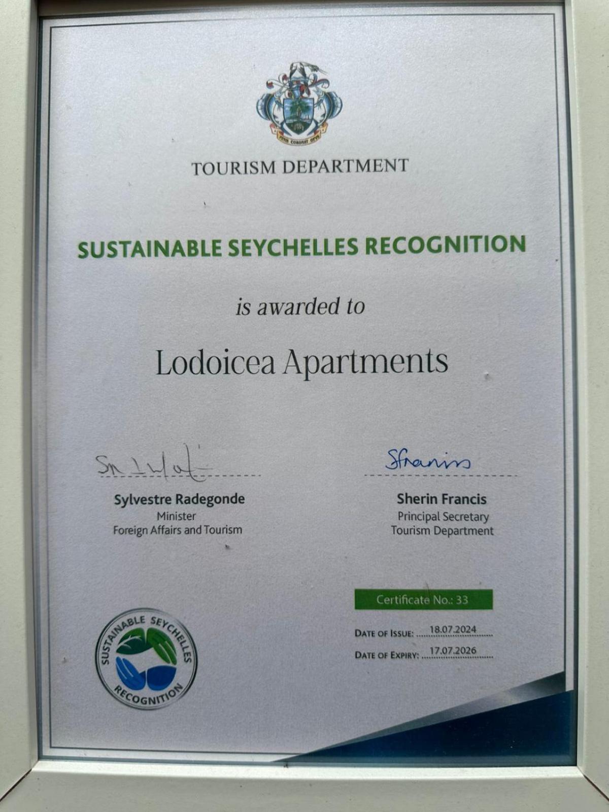 Lodoicea Apartments Bel Ombre Eksteriør bilde